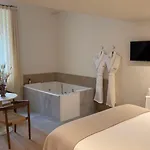 Mihotel Le Gourguillon Hotel 3*