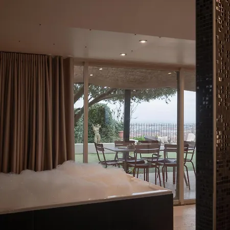 Hotel Le Gourguillon