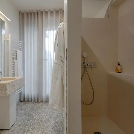 Mihotel Le Gourguillon Hotel