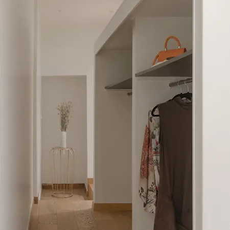 Mihotel Le Gourguillon فندق ليون