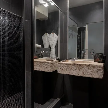 Mihotel Le Gourguillon Hotel 2*