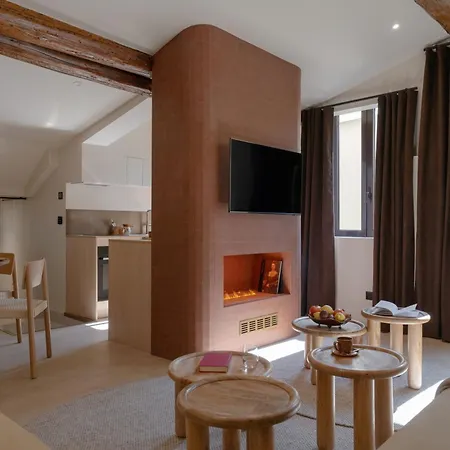Mihotel Le Gourguillon 2* Lione