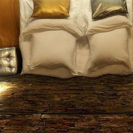 Mihotel Le Gourguillon Hotel 3*