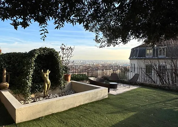Mihotel Le Gourguillon 3* ליון