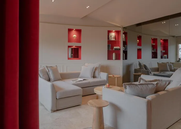 Le Gourguillon Hotel 3*