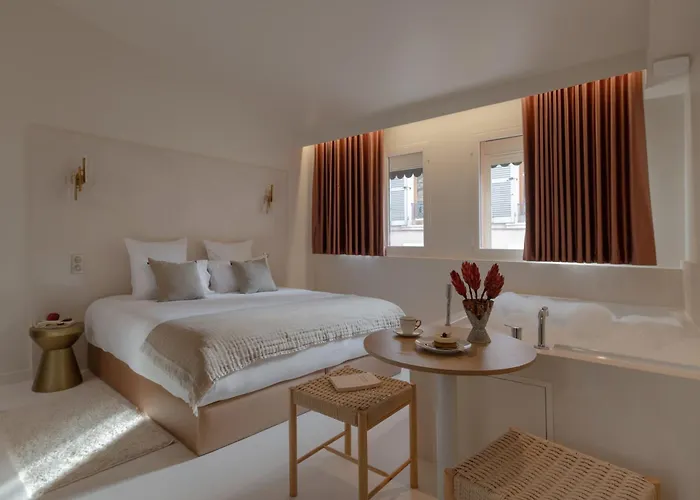 Le Gourguillon Hotel 3*