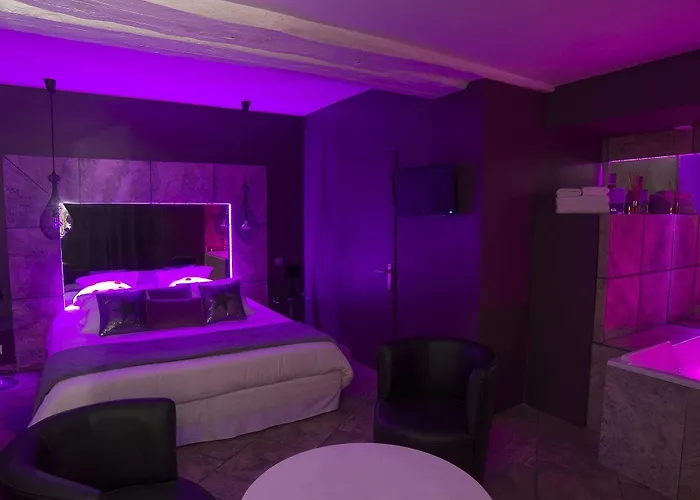 Mihotel Le Gourguillon 3*
