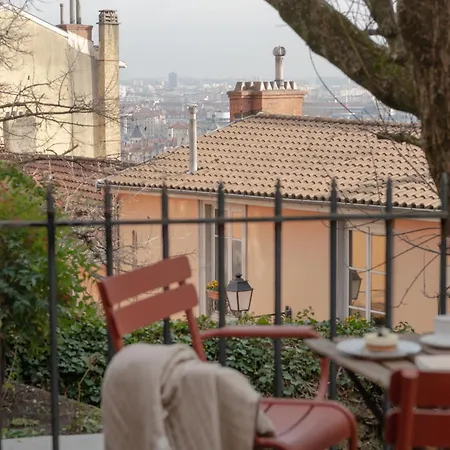 Mihotel Le Gourguillon 3*