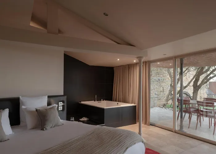 Mihotel Le Gourguillon