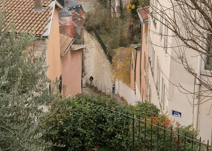 Mihotel Le Gourguillon Hotel 3*