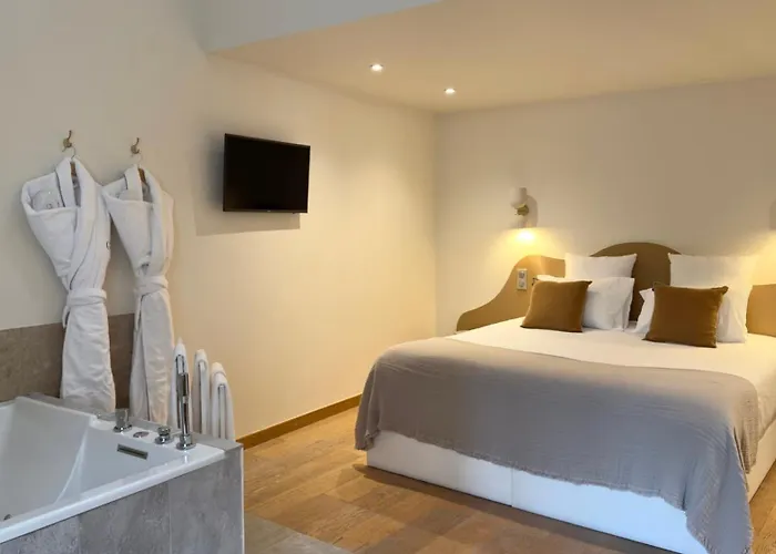 Mihotel Le Gourguillon Hotel