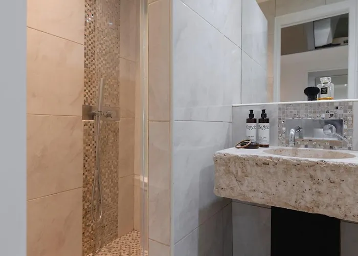Mihotel Le Gourguillon Hotel 3*